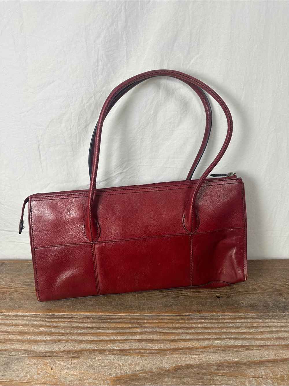Pelle Studio Burgundy Leather Shoulder Bag with Turn-Lock - Picture 3 of 8